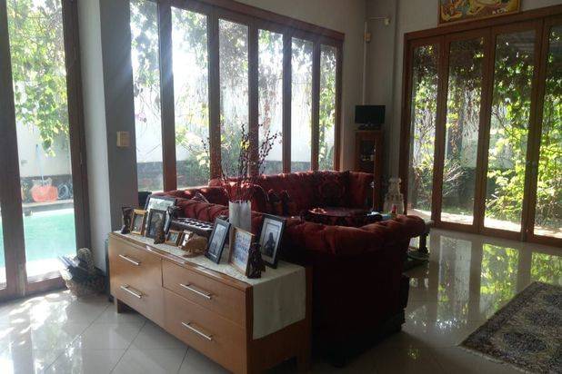 Rumah Second Tanah Luas di Lebak Bulus Jakarta Selatan