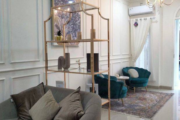 Rumah Mewah Ready Dan Inden Lokasi Strategis Depan Lapangan Terbang Pondok Cabe