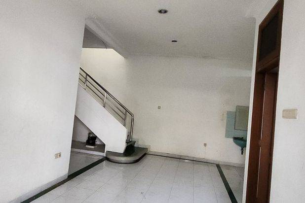 Dijual Rumah Rapi 2,5 Lantai di Sunter Agung Utara, Jakarta Utara