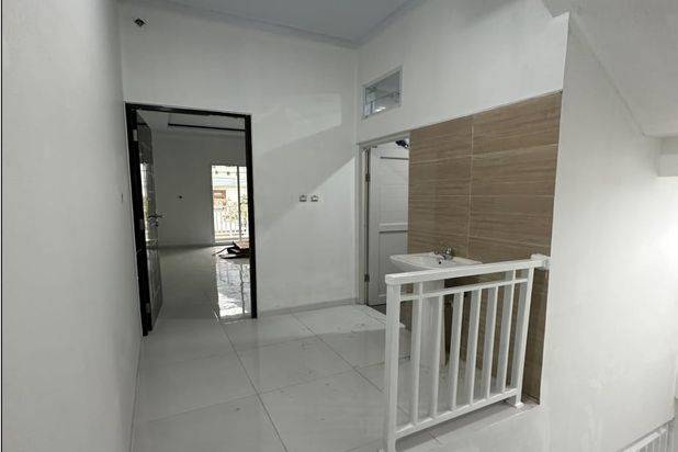 Dijual Rumah Tanjung Duren Selatan Brand New Rangkap Atap Baja Ringan