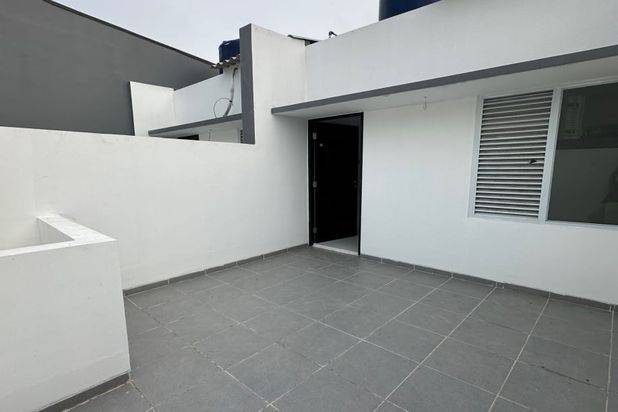 Dijual Rumah Tanjung Duren Selatan Brand New Rangkap Atap Baja Ringan