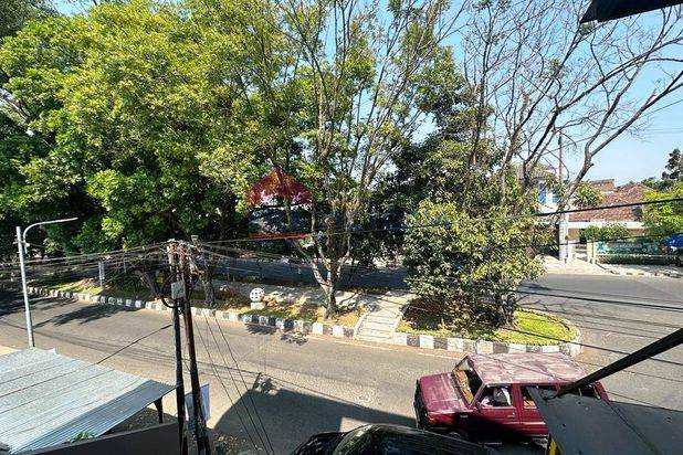 Ruko Kondisi Siap Pakai Baru Renovasi,area Strategis di Lowokwaru