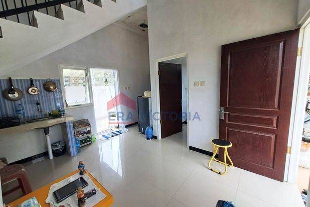 Villa 2 Lantai di Area Wisata Pujon, Coban Rondo, Petik Buah