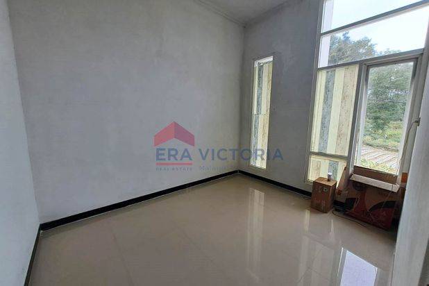 Villa 2 Lantai di Area Wisata Pujon, Coban Rondo, Petik Buah