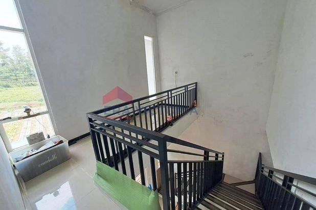Villa 2 Lantai di Area Wisata Pujon, Coban Rondo, Petik Buah