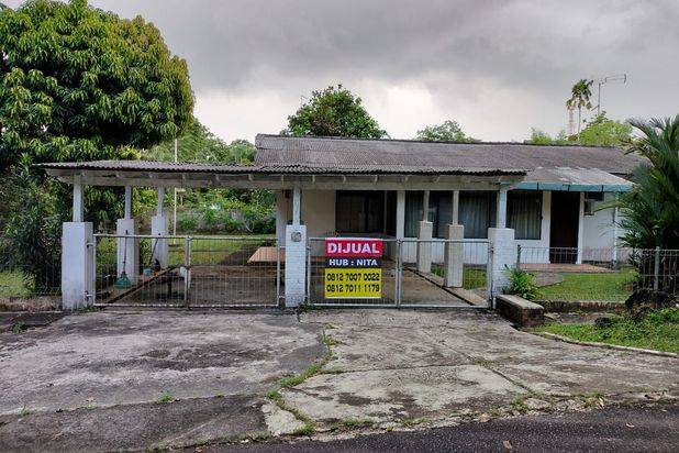 Rumah hook furnsih dengan halaman luas siap pakai di Tiban Palapa