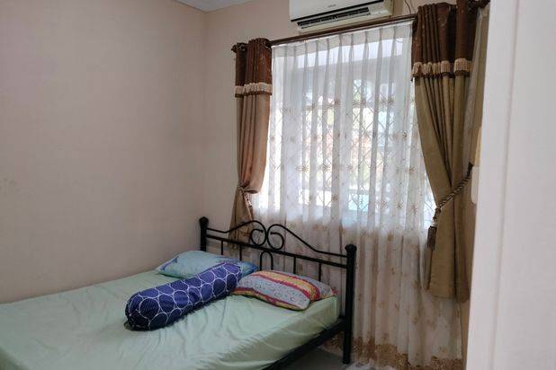Rumah cantik minimalis 1.5 lantai siap huni di Sukajadi
