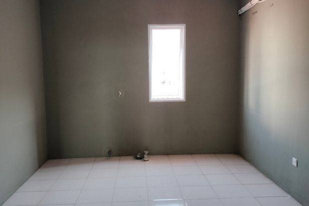 Ruko cantik 2 lantai siap pakai untuk usaha