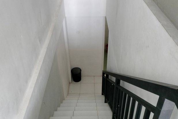 Ruko cantik 2 lantai siap pakai untuk usaha