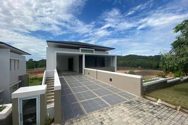 Rumah hook cantik & luas 2 lantai siap huni di Grand Summit