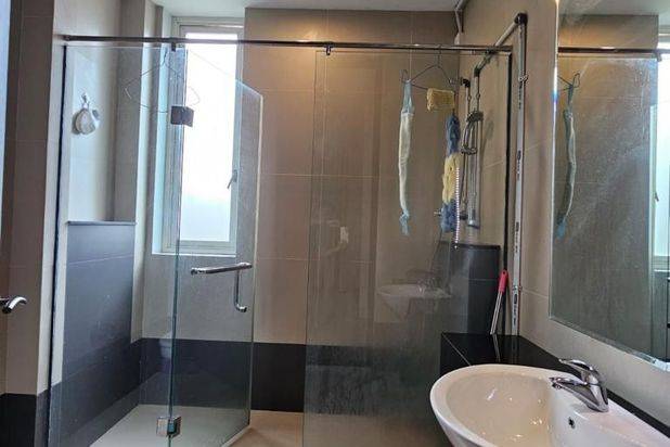 Rumah hook cantik & luas 2 lantai siap huni di Grand Summit
