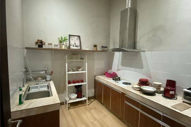 Disewakan Rumah 3 Lantai Di Pilang Setrayasa