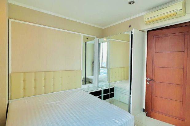 Sewa Apartemen Via Ciputra World 2 BR Lantai 35 Fully Furnished