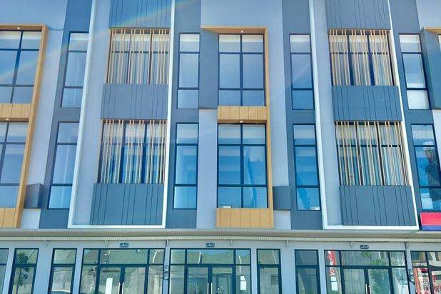 Sewa Ruko Eastern Park Blok B Lt 1 Ada Space Terbuka Parkir Luas
