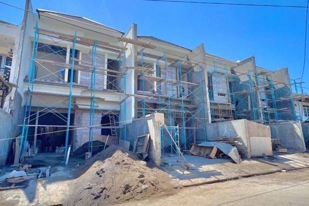Jual Rumah Baru Wisma Mukti Klampis Anom 2 Lantai Lokasi Prime