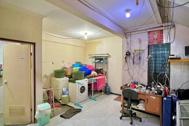 Jual Cepat Rumah Simpang Darmo Permai Selatan 2 Lantai Ada Bonus