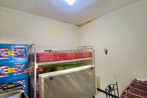 Jual Cepat Rumah Simpang Darmo Permai Selatan 2 Lantai Ada Bonus