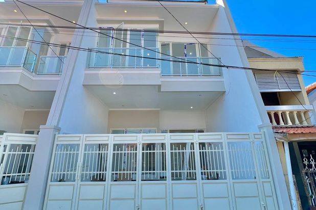 Jual Rumah Baru Minimalis Mulyosari Utara 2 Lt Full Hadap Selatan