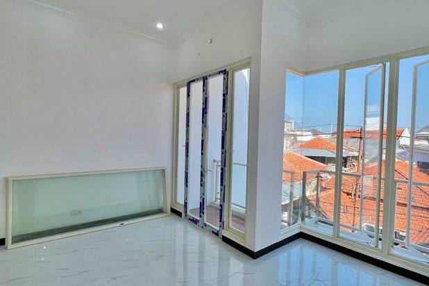 Jual Rumah Baru Minimalis Mulyosari Utara 2 Lt Full Hadap Selatan