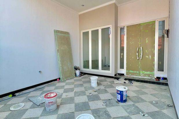 Jual Rumah Baru Mulyosari Utara 2 Lantai Minimalis Hadap Selatan