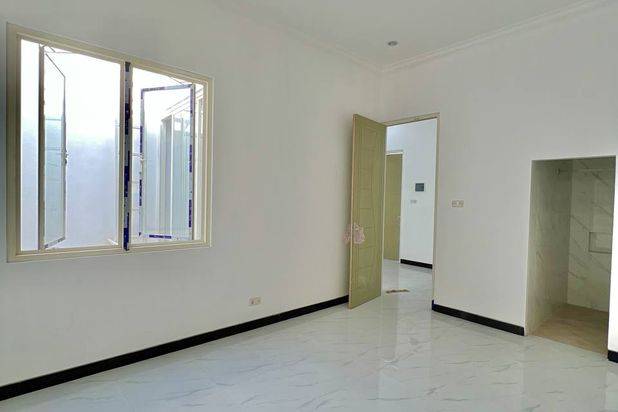 Jual Rumah Baru Mulyosari Utara 2 Lantai Minimalis Hadap Selatan