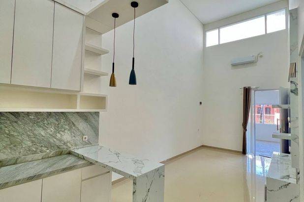 Jual Rumah Sukolilo Dian Regency 1 Full Renov 1,5 Lt Semi Furnish