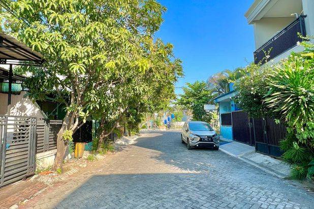 Sewa Rumah Sukolilo Dian Regency 1 Full Renov 1,5 Lt Semi Furnish