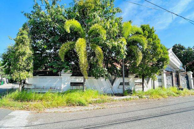 Jual Rumah Sidosermo Pdk 1 Lantai Hoek Area Taman Dan Parkir Luas