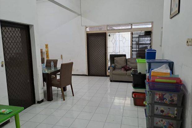 Jual Rumah Siap Huni Babatan Pantai 1 Lantai Lebar 10 Hadap Utara