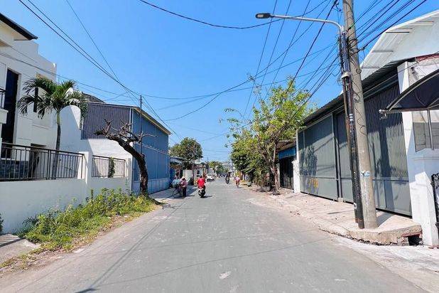 Jual Rumah Siap Huni Babatan Pantai 1 Lantai Lebar 10 Hadap Utara
