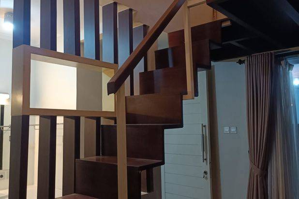 Rumah di Kota Baru Parahyangan Tatar Jingganagara