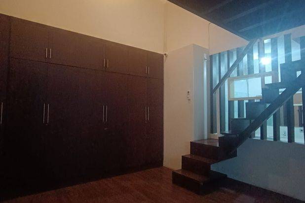 Rumah di Kota Baru Parahyangan Tatar Jingganagara