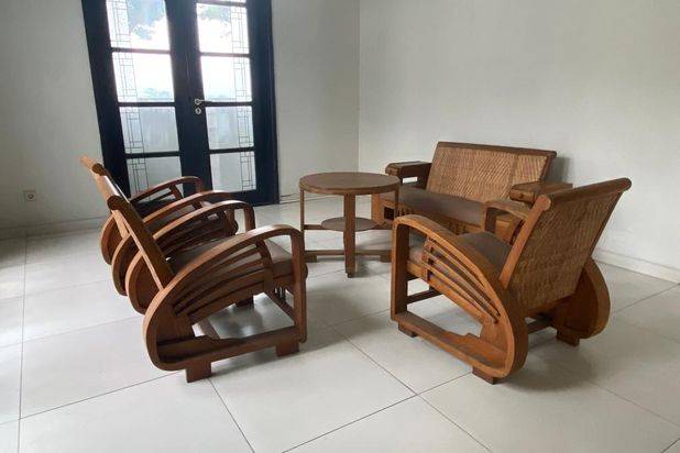 Disewakan Rumah Tatar Gurugan Tangan Kota Baru Parahyangan