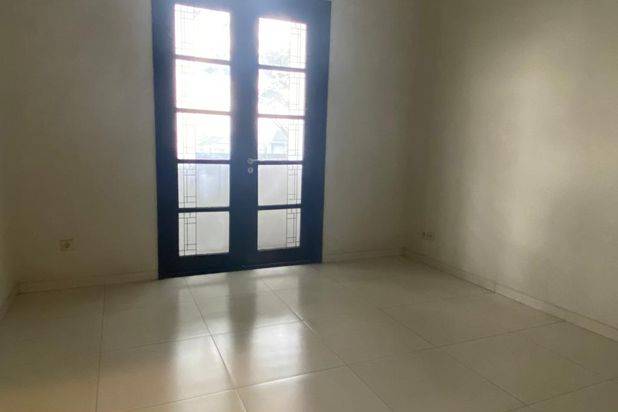 Disewakan Rumah Tatar Gurugan Tangan Kota Baru Parahyangan