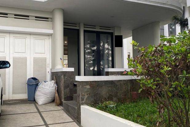 Disewakan Rumah Tatar Gurugan Tangan Kota Baru Parahyangan