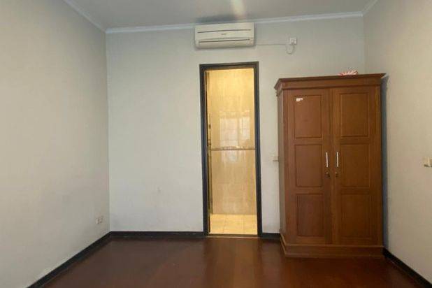 Disewakan Rumah Tatar Gurugan Tangan Kota Baru Parahyangan