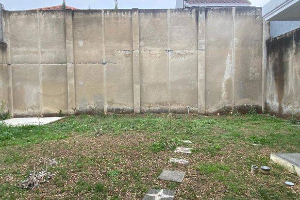 Disewakan Rumah Tatar Gurugan Tangan Kota Baru Parahyangan