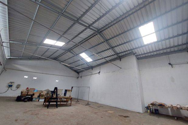 Dijual/Disewakan Gudang dan Rumah di Mainroad Cibaduyut Dekat M Square