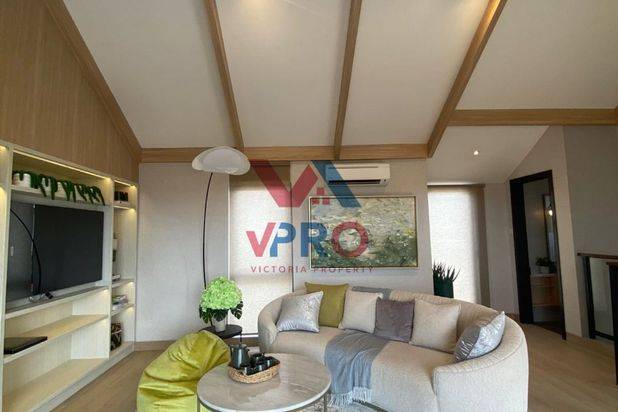 Dijual Rumah 3 Lantai New Cluster Viola Residence Type 8, Summarecon Crown Gading, Bekasi, Jawa Barat