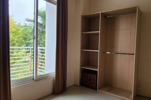 Disewakan Murah Town House Premium The Kew Residence Include 8 Ac, Kelapa Gading 028