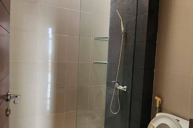 Disewakan Murah Town House Premium The Kew Residence Include 8 Ac, Kelapa Gading 028