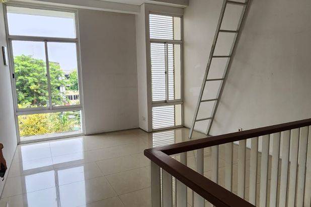 Disewakan Murah Town House Premium The Kew Residence Include 8 Ac, Kelapa Gading 028
