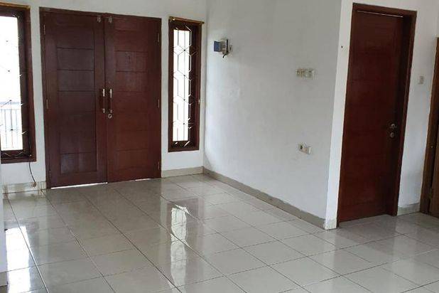 Disewakan Cepat Rumah Siap Huni 2 Lantai di Gading Griya Lestari, Kelapa Gading 013