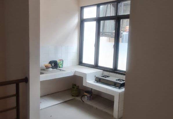 Dijual Cepat Ruko Taman Modern 2 Lantai Hadap Utara Lokasinya Strategis, Cakung 029