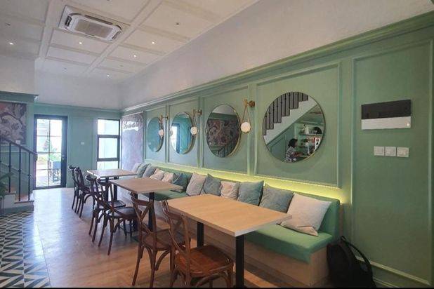 Dijual Hunian Mewah Ruko Maison De Wisteria 3 Lantai, Metland Menteng, Cakung, Jakarta Timur