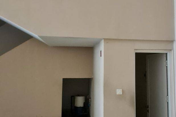 Dijual Cepat Ruko Emerald 3 Lantai Lebar 6x17 Siap Pakai Lokasinya Strategis, Bekasi 029