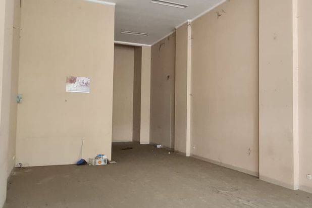 Dijual Cepat Ruko Emerald 3 Lantai Lebar 6x17 Siap Pakai Lokasinya Strategis, Bekasi 029