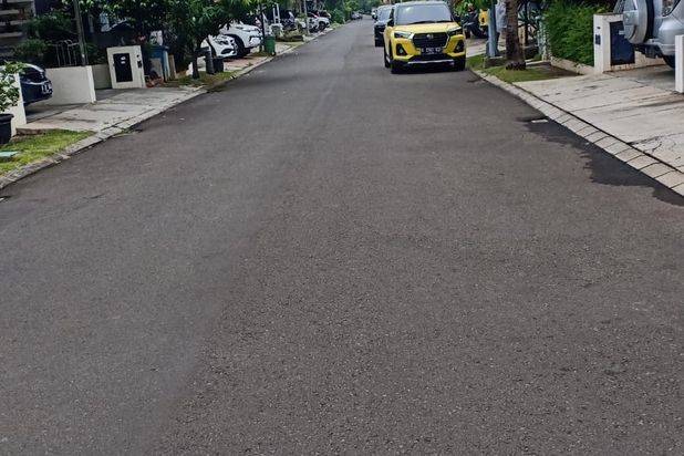 Rumah Kondisi Semi Furnish, Hadap Selatan, Siap Huni di Premier Pavilion Kalideres