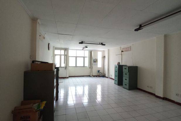 Ruko di Taman Palem Lestari, Lokasi Strategis, Bangunan Bagus, Siap Pakai