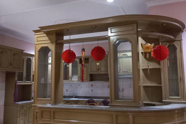 Rumah Mewah Boulevard di Taman Surya Siap Huni